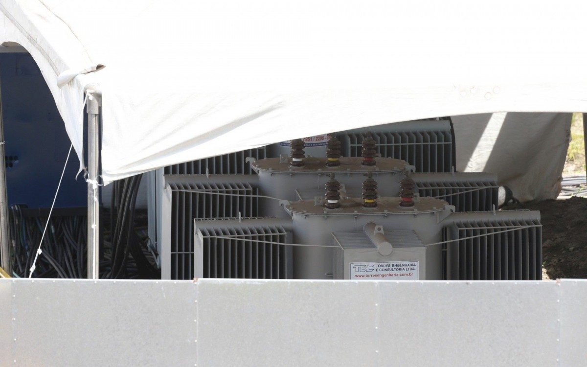 Hospital de Campanha do Complexo do Maracanã fora de funcionamento em plena alta na onda de pessoas infectadas pelo Covid-19 no Rio de Janeiro.