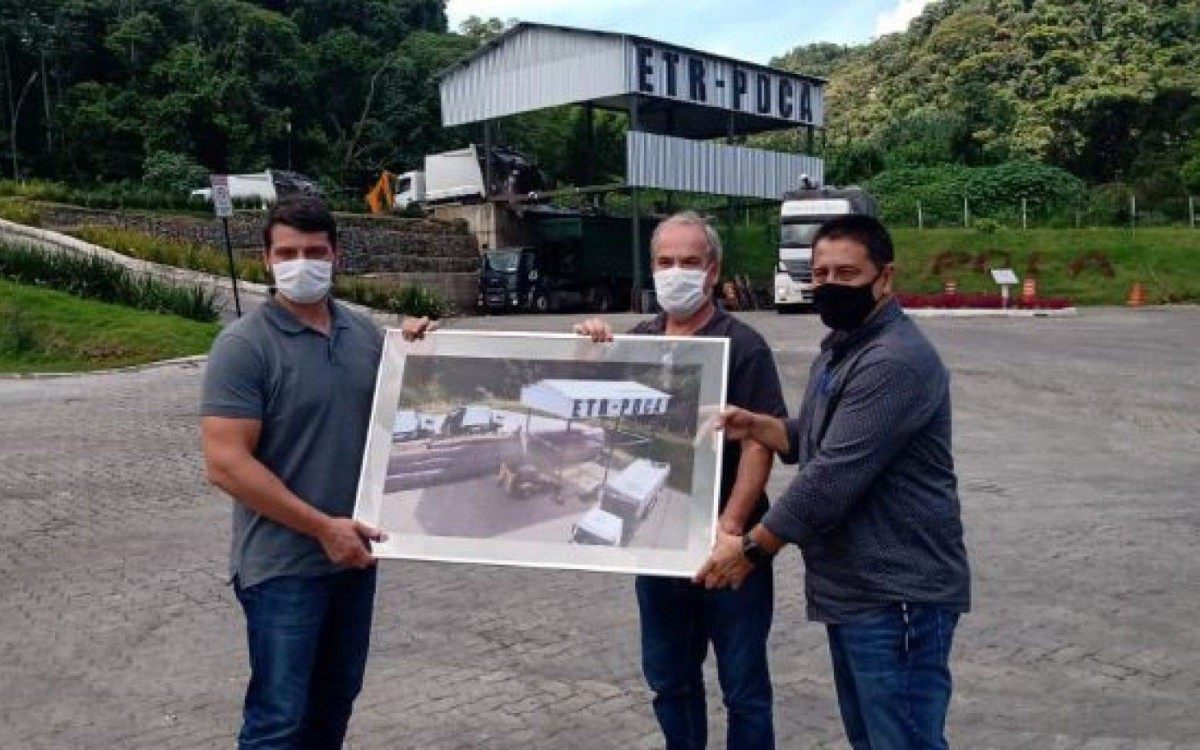 Prefeito Bernardo Rossi visitou local de transbordo de lixo que fica no bairro Duarte da Silveira - Reprodução