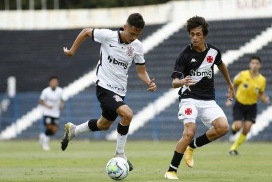 Um dia após a conquista do Carioca, Vasco vence o Corinthians no Brasileirão sub-20