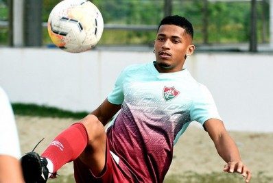 Fluminense espera resposta de Marcos Paulo sobre renovação