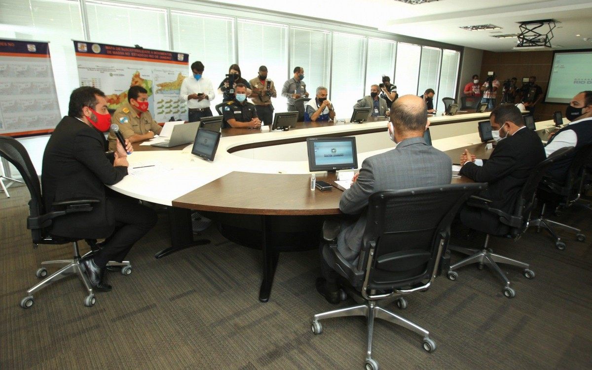 Apresentação pelo governador em exercício, Claudio Castro,do plano de contingência para o verão. 