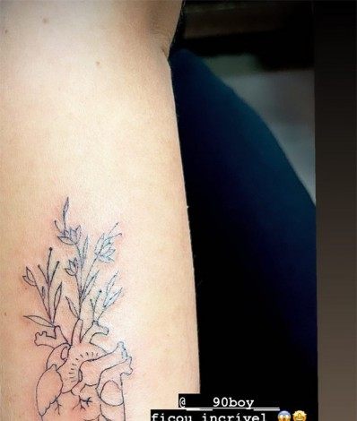 Marília Mendonça compartilha nova tatuagem - Reprodução