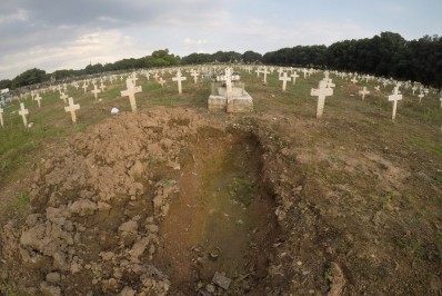 Brasil registra 1,7 mil mortes por covid nas últimas 24 horas