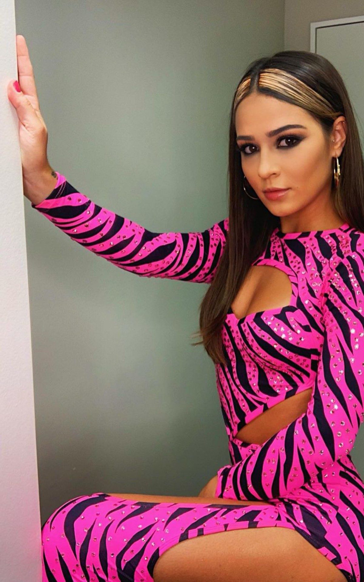 Giullia Buscacio com o figurino que dançou Funk, seu ritmo preferido