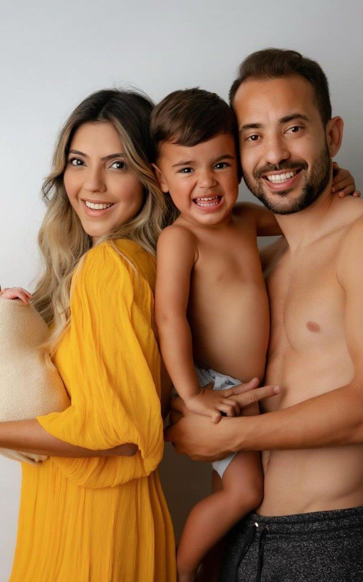 Éverton e Marília, com os filhos Augusto e Antônio - Reprodução