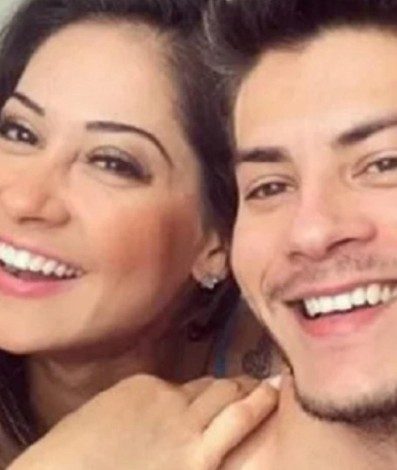 Mayra Cardi e Arthur - Reprodução