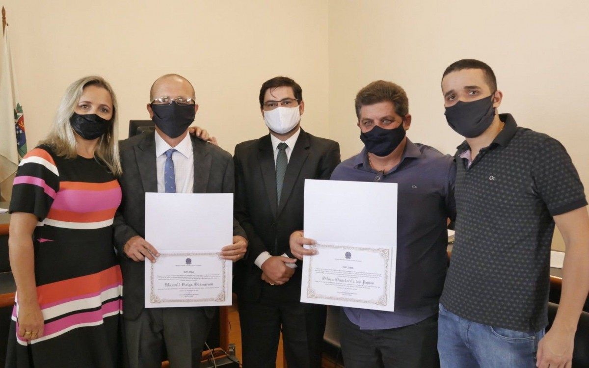 Prefeito eleito de Cambuci, no Noroeste Fluminese, e seu vice foram diplomados.