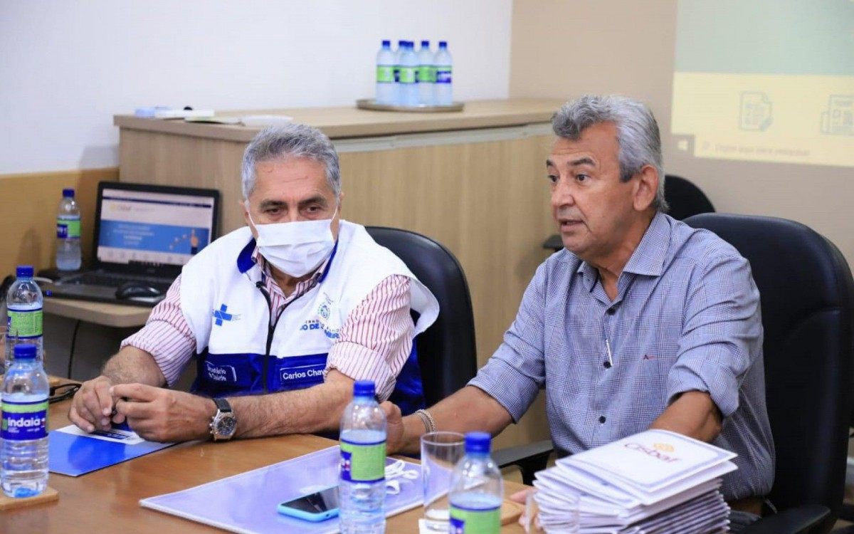 Prefeito Dr. João se reúne com secretário estadual de Saúde  - Divulgação/ PMSJM