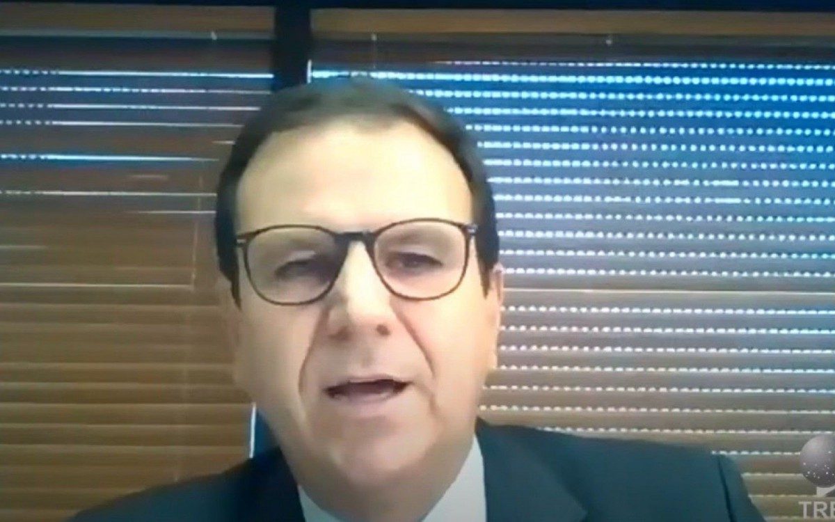 Cerimônia de diplomação do prefeito eleito aconteceu de forma online