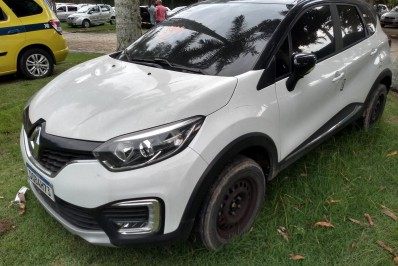 Detro-RJ realiza último leilão de veículos de 2020