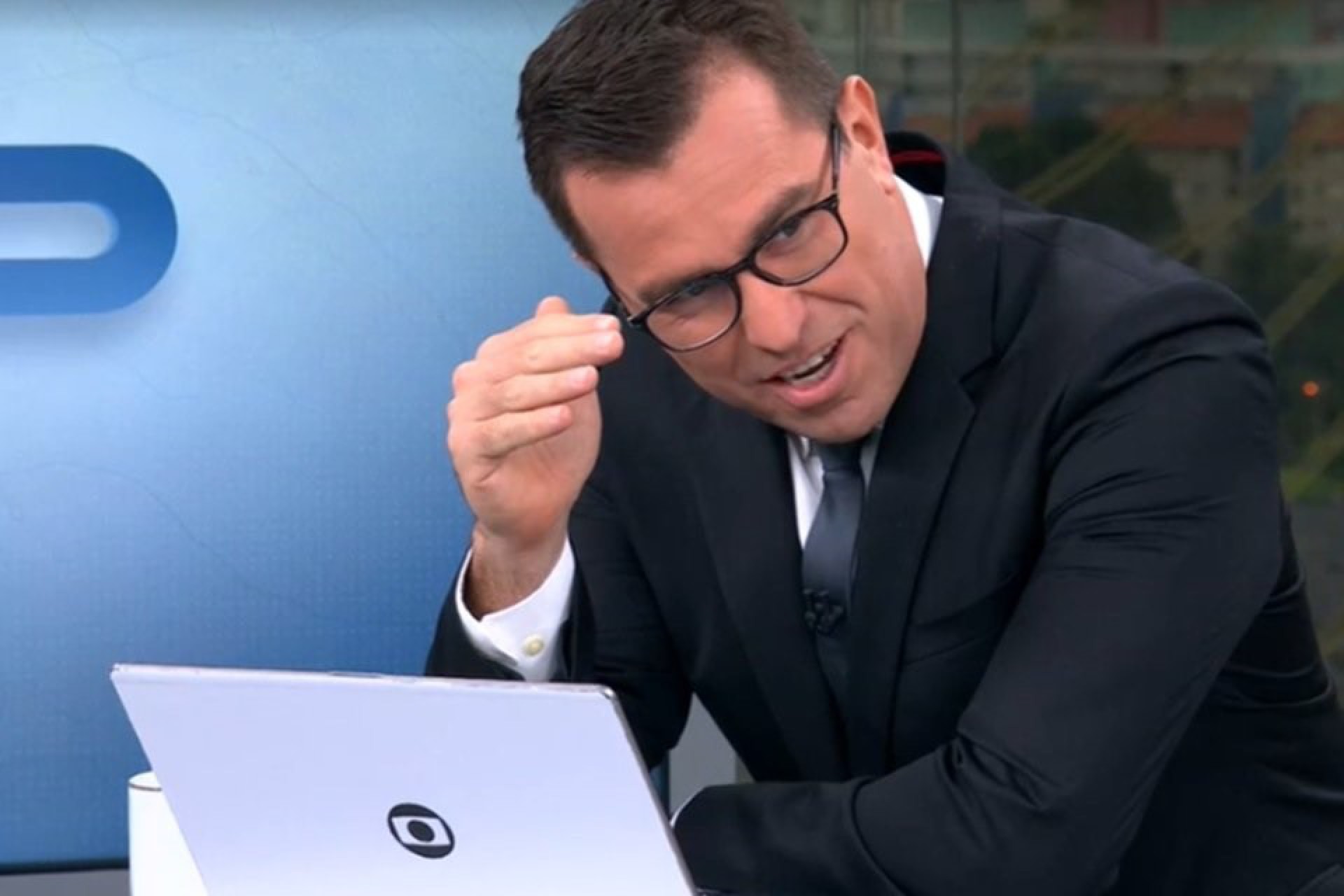 Rodrigo Bocardi - reprodução de vídeo