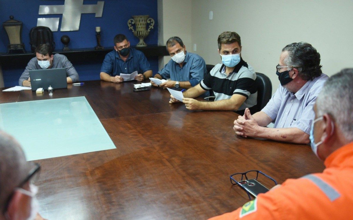 Nesta semana, foram realizadas reuniões com a equipe que irá comandar a Saúde com a finalidade de iniciar a vacinação já no primeiro semestre de 2021. - César Ferreira/Ascom