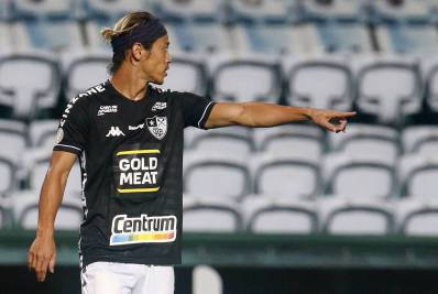 Ex-atacante do Botafogo chama Honda de 'pipoqueiro' e vê doação como 'média': 'Cão arrependido'