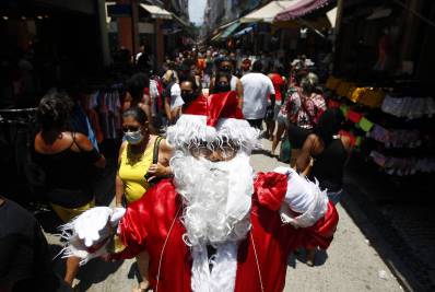 Ruas da Saara lotam no último sábado antes do Natal