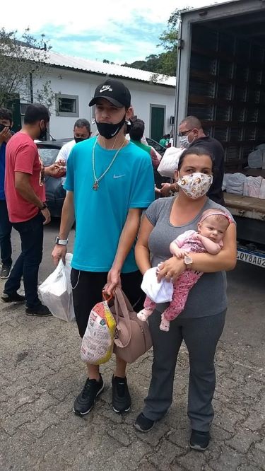 Funcionários da Comdep receberam cestas de Natal nesta sexta-feira