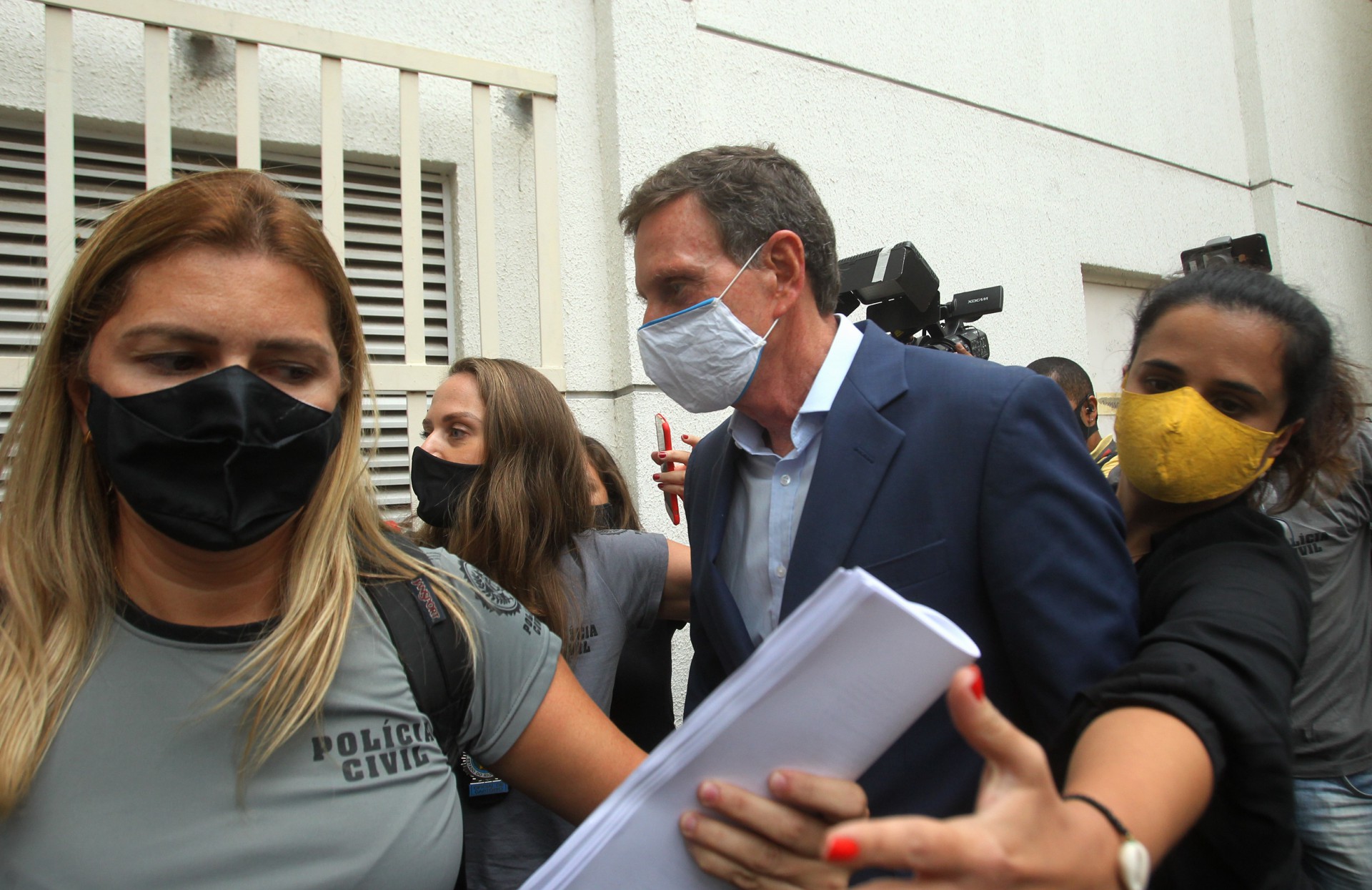 Prefeito do Rio, Marcelo Crivella é preso. Na foto, Crivella deixa a cidade da Policia - Estefan Radovicz / Agência O Dia