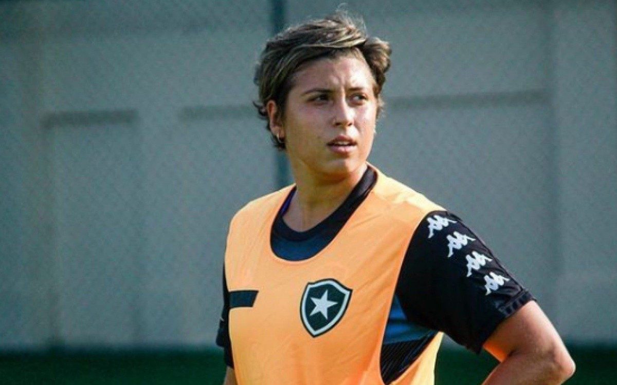 Ana Clara Valle participou do acesso do Botafogo no Brasileirão Feminino 