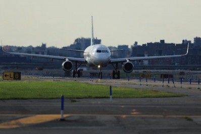 Variante delta faz companhias aéreas dos EUA reduzirem expectativas econômicas