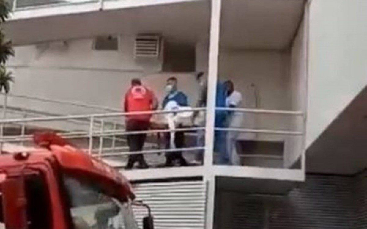 Incêndio atinge hospital em São Gonçalo - Reprodução de vídeo