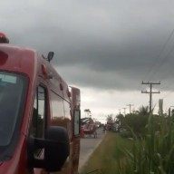 Acidente deixa uma pessoa morta e três feridas em Araruama