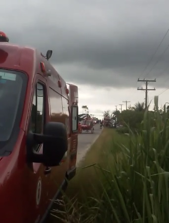Duas vítimas foram socorridas de helicóptero ao Hospital Alberto Torres - Reprodução 