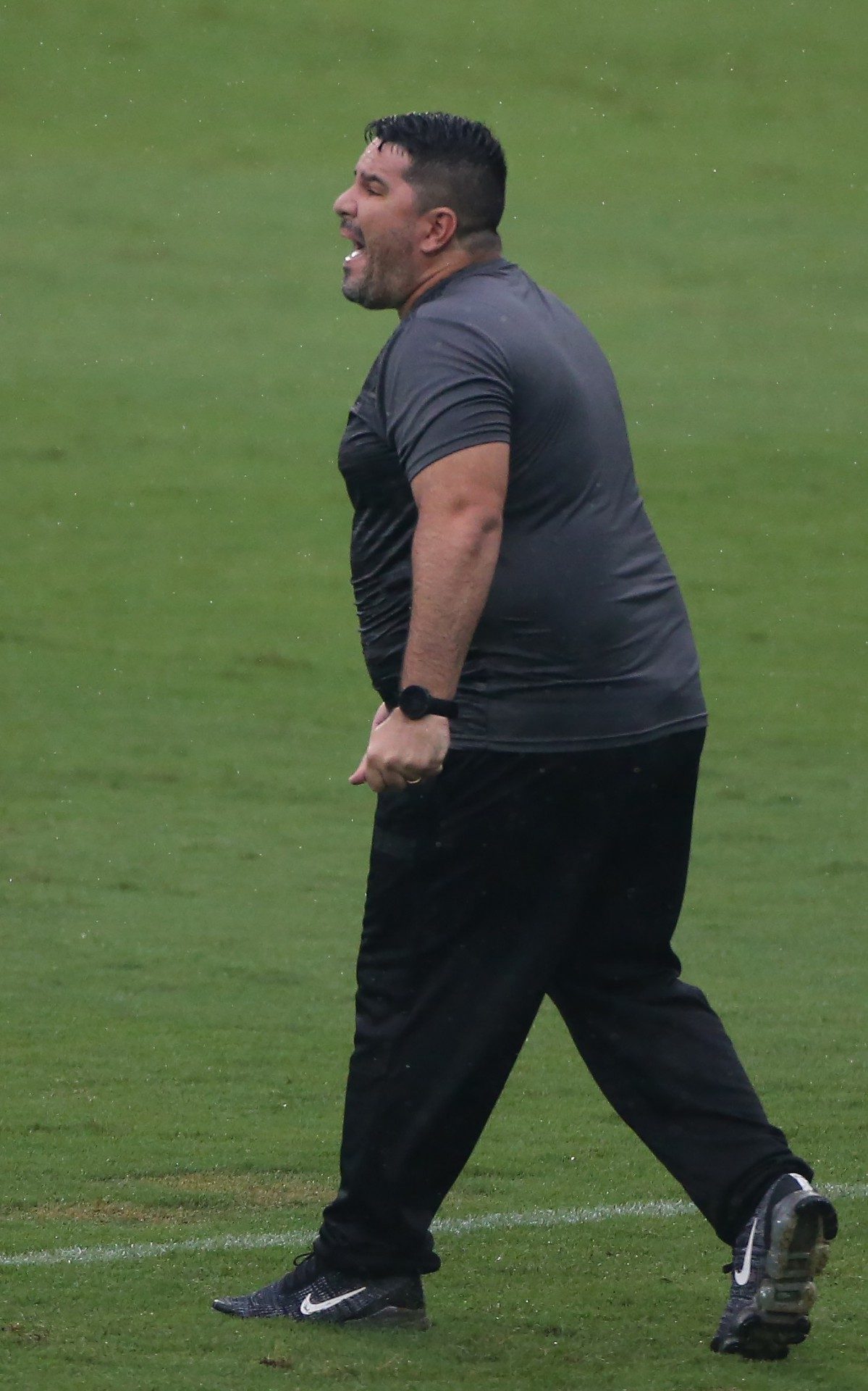 Eduardo Barroca: situa&ccedil;&atilde;o dram&aacute;tica - Daniel Castelo Branco