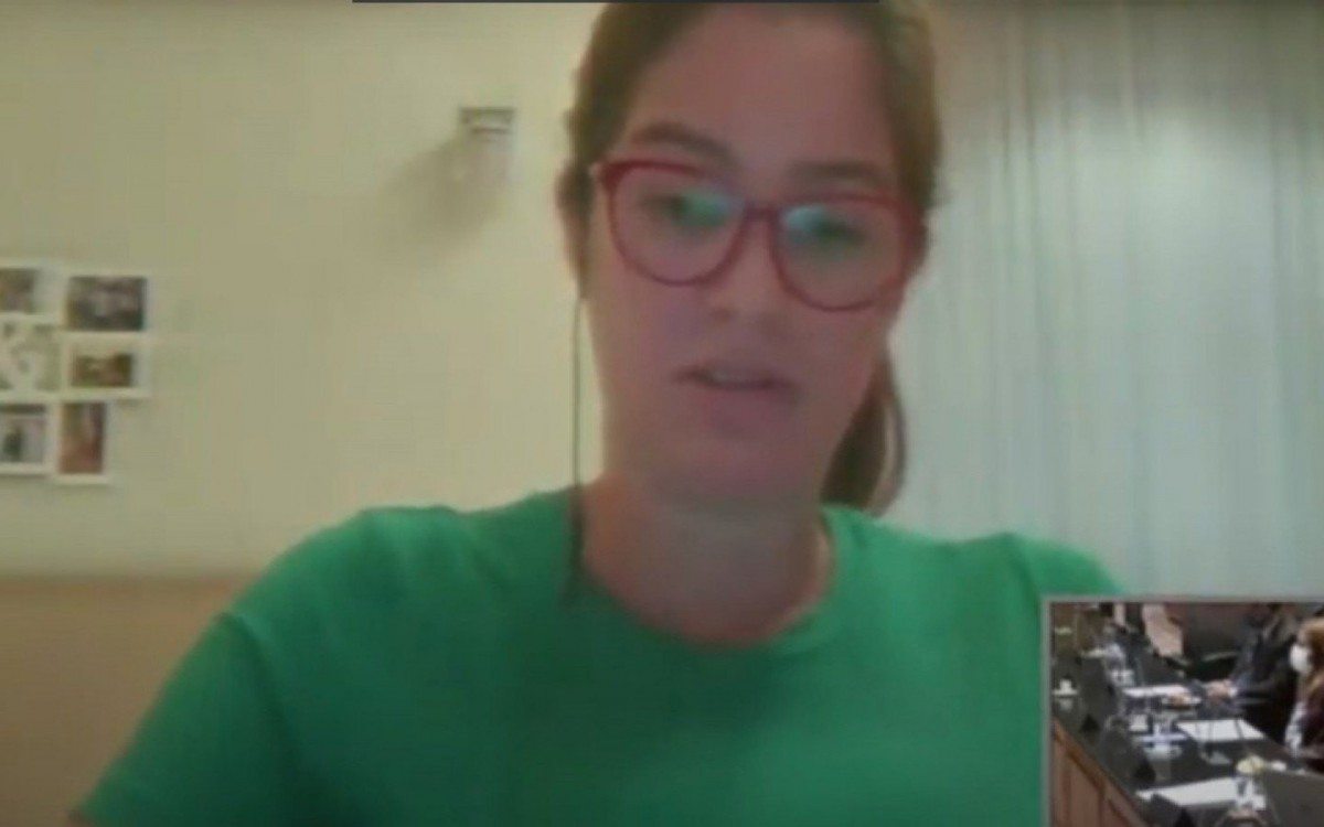 Ex-subsecret&aacute;ria diz ter alertado a Edmar Santos que 'a Iabas tinha hist&oacute;rico de n&atilde;o entregar o que prometia'