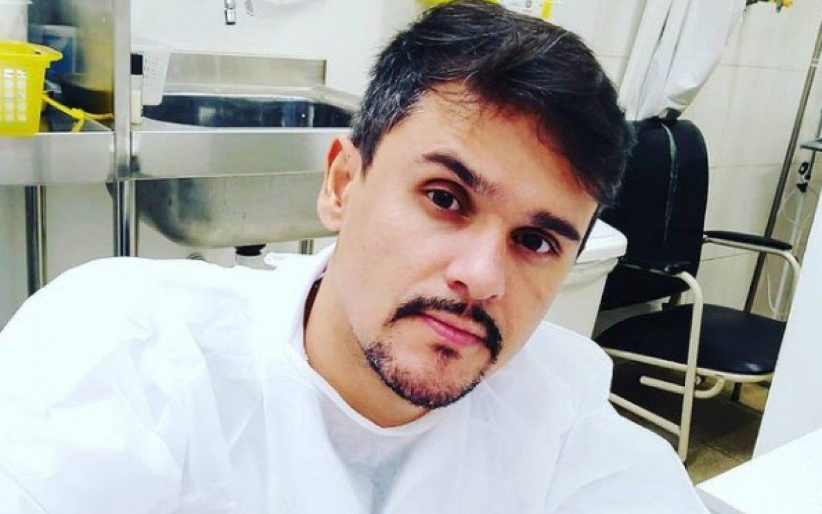 Enfermeiro Acl&eacute;cio Ara&uacute;jo foi volunt&aacute;rio da Coronavac - REPRODU&Ccedil;&Atilde;O DE INSTAGRAM