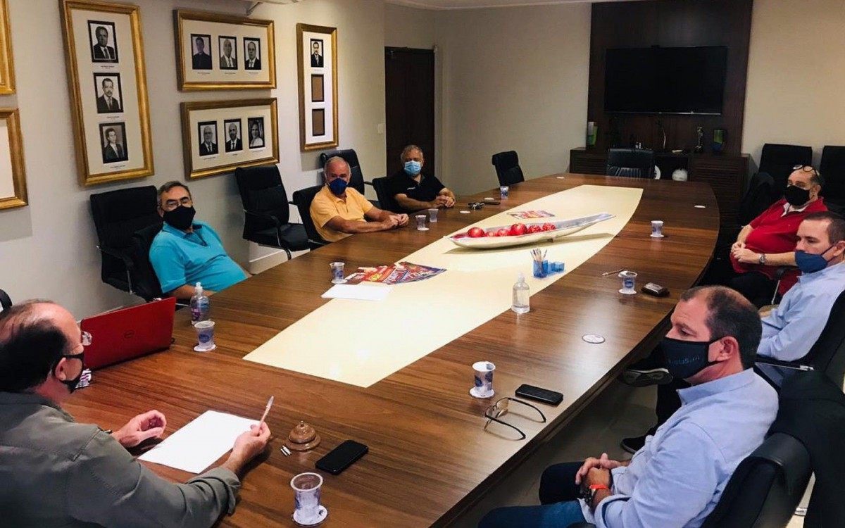 CDL-VR levanta verbas para a cria&ccedil;&atilde;o de leitos de UTI e UI para atendimento a pacientes com covid-19, em Volta Redonda - Divulga&ccedil;&atilde;o