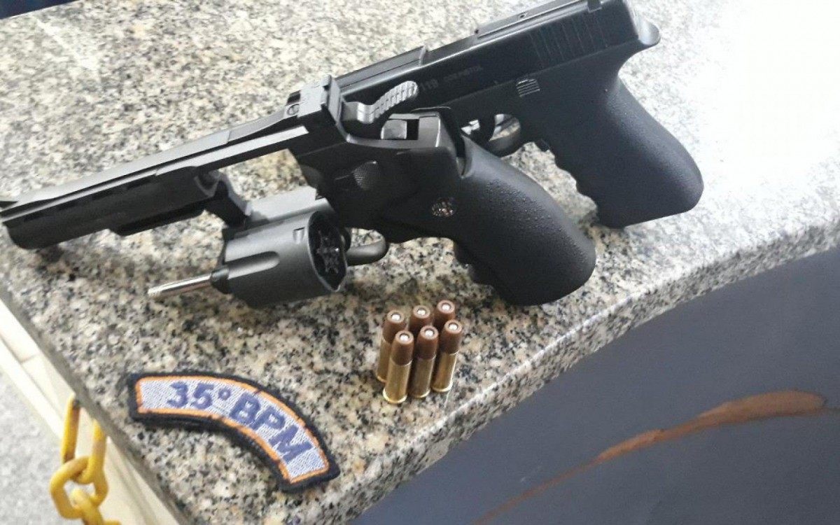 Sequestrador estava armado com um revólver e um simulacro