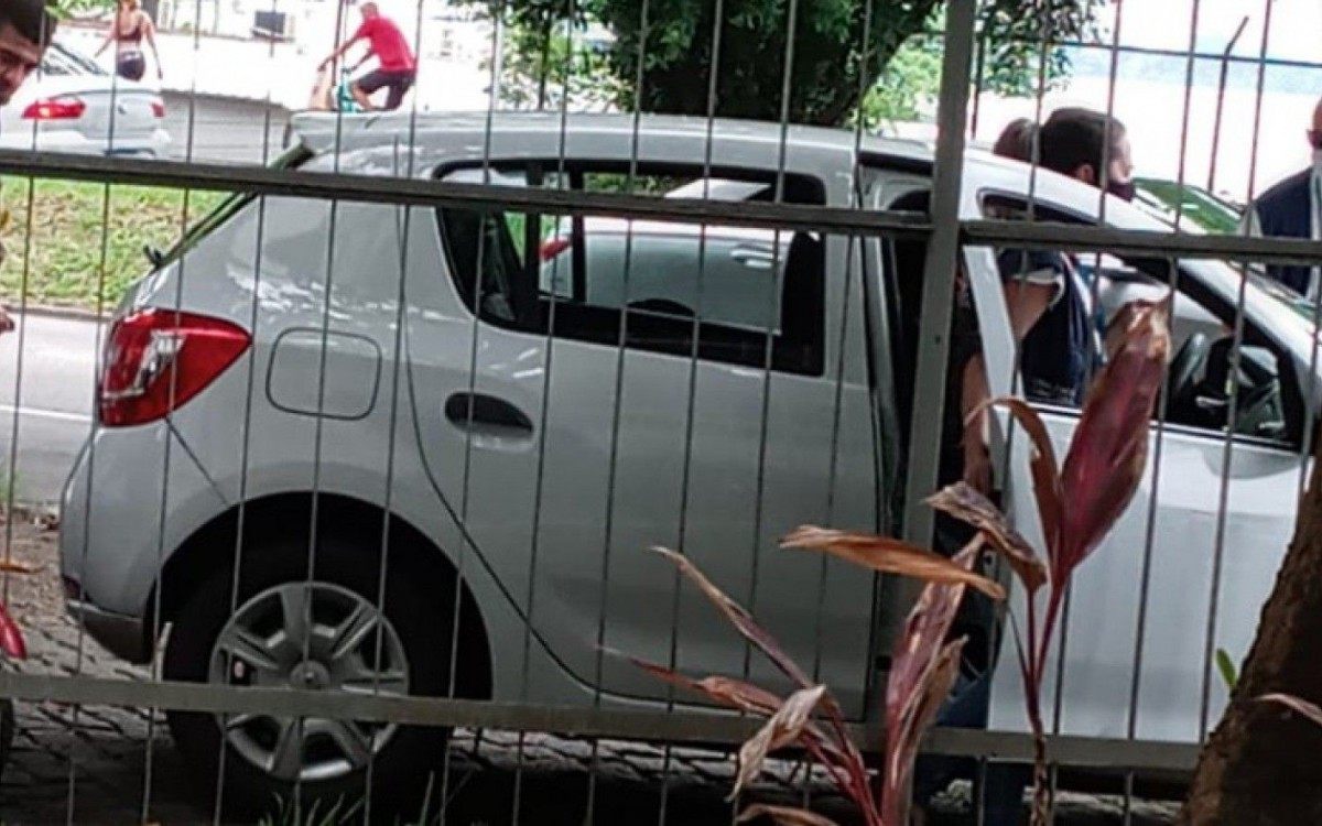 Agentes da Vigilância Sanitária foram à Gávea nesta quarta-feira para uma ação de rotina