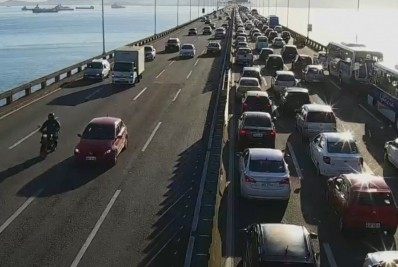 Cariocas deixam Rio no pré-feriadão; confira condições do trânsito