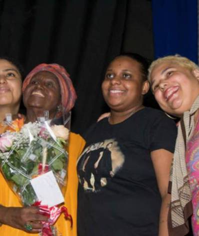 Marina Miranda com as três filhas - Reprodução internet