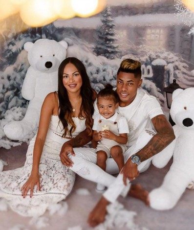 Bruno Henrique compartilha ensaio de Ano Novo com a família - Reprodução