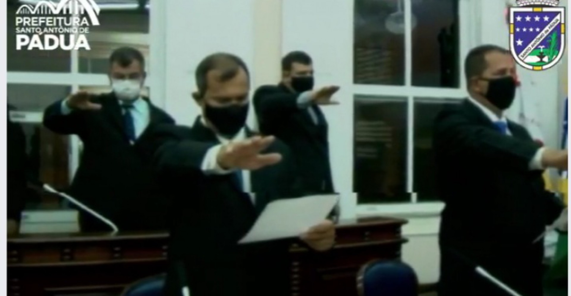 Solenidade de posse do novo prefeito, vice e vereadores de Santo Ant&ocirc;nio de P&aacute;dua, no Noroeste Fluminense. - Foto: reprodu&ccedil;&atilde;o internet