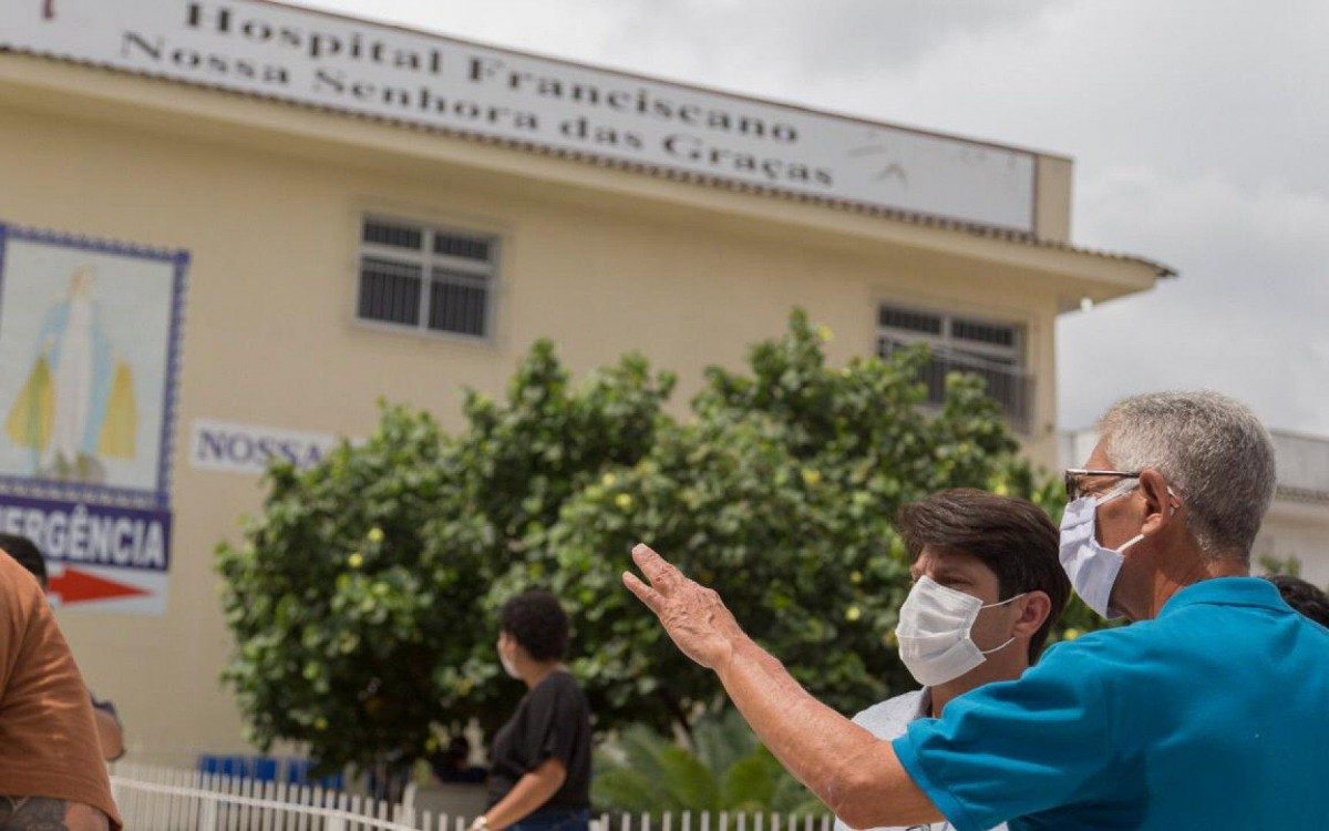 Prefeito de São Gonçalo fiscalizou unidades de saúde no Pacheco e no Centro neste fim de semana  - Divulgação