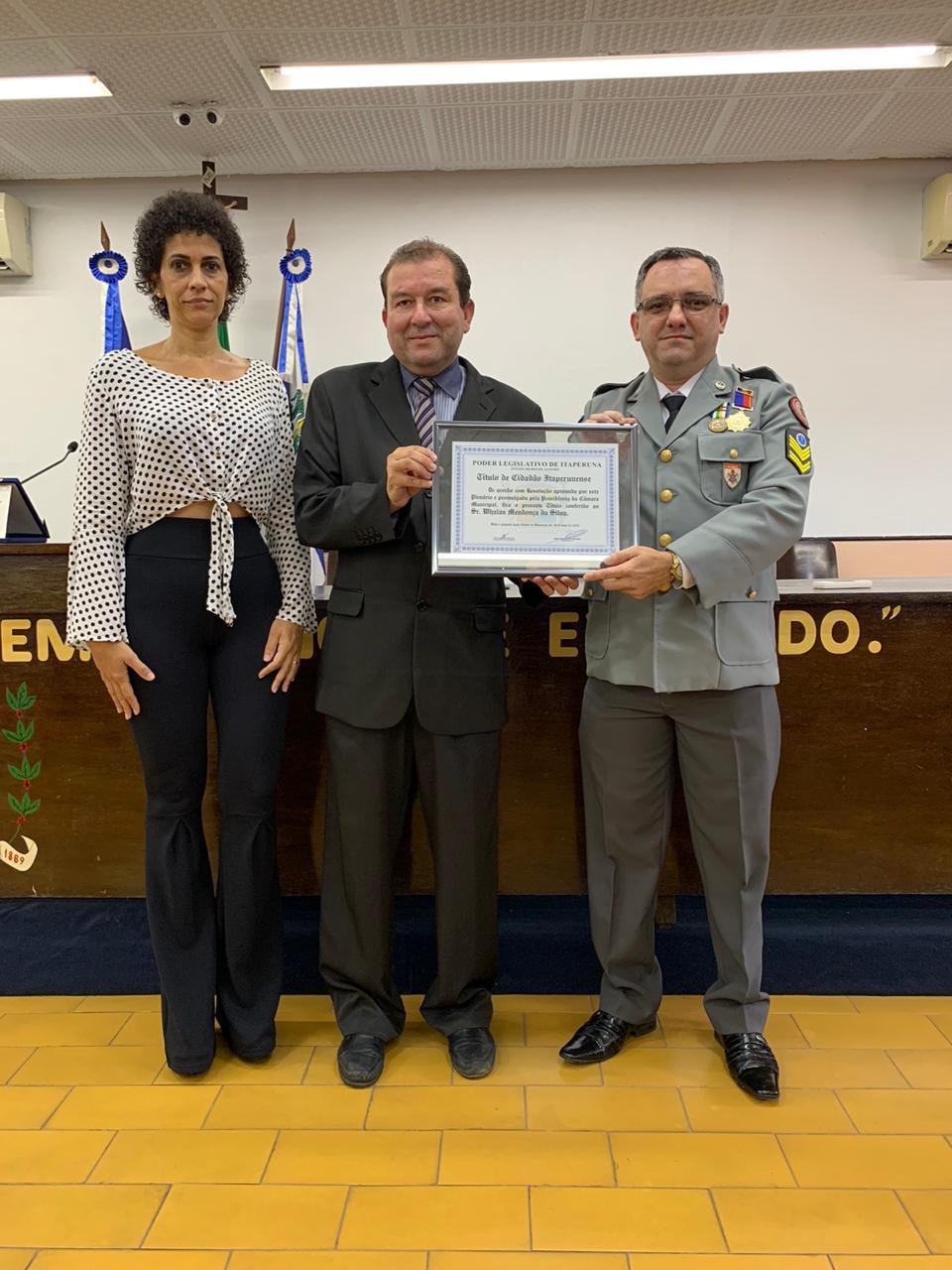 1º Sargento BM Whalas  recebeu a comenda da Ordem do Mérito 