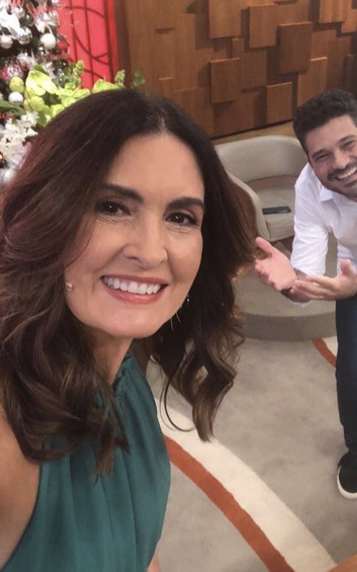 F&aacute;tima Bernardes voltou ao 'Encontro' nesta segunda-feira - Reprodu&ccedil;&atilde;o Internet