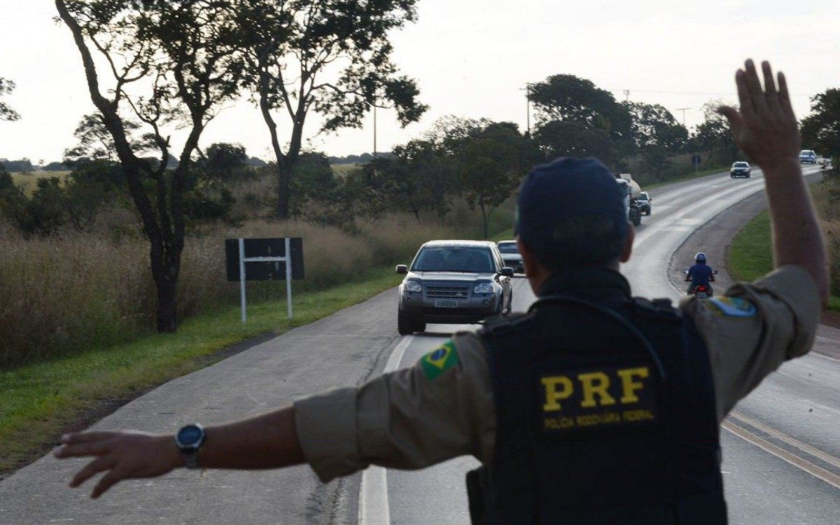 Polícia Rodoviária Federal (PRF) divulga balanço de Réveillon no estado do Rio - Marcello Casal Jr/Agência Brasil