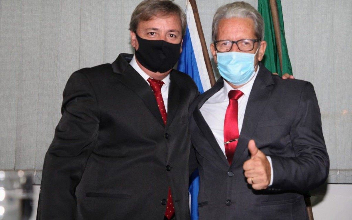 Alexandre Martins, novo Prefeito de Búzios toma posse em Solenidade na Câmara de Vereadores - Prefeitura de Búzios