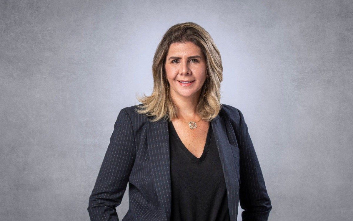 Fernanda Candeias: desenvolvimento, responsabilidade social e união de empresas e governos para alcançar grandes conquistas