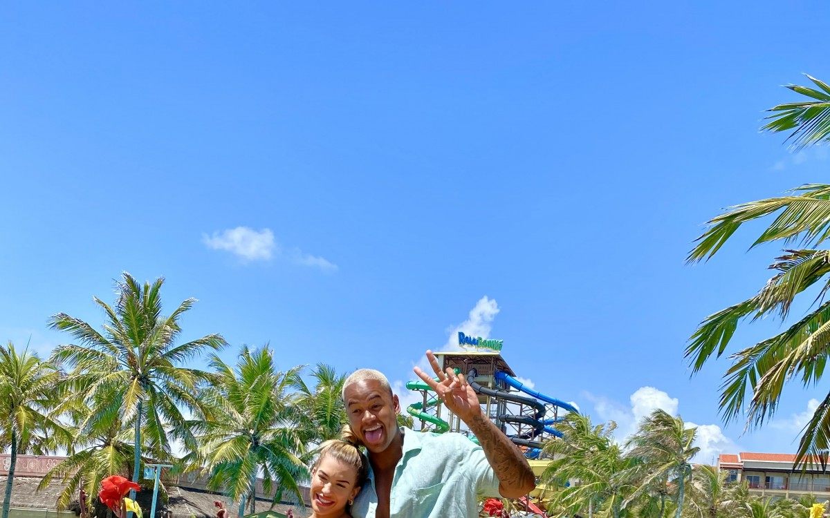 Lorena Improta e L&eacute;o Santana