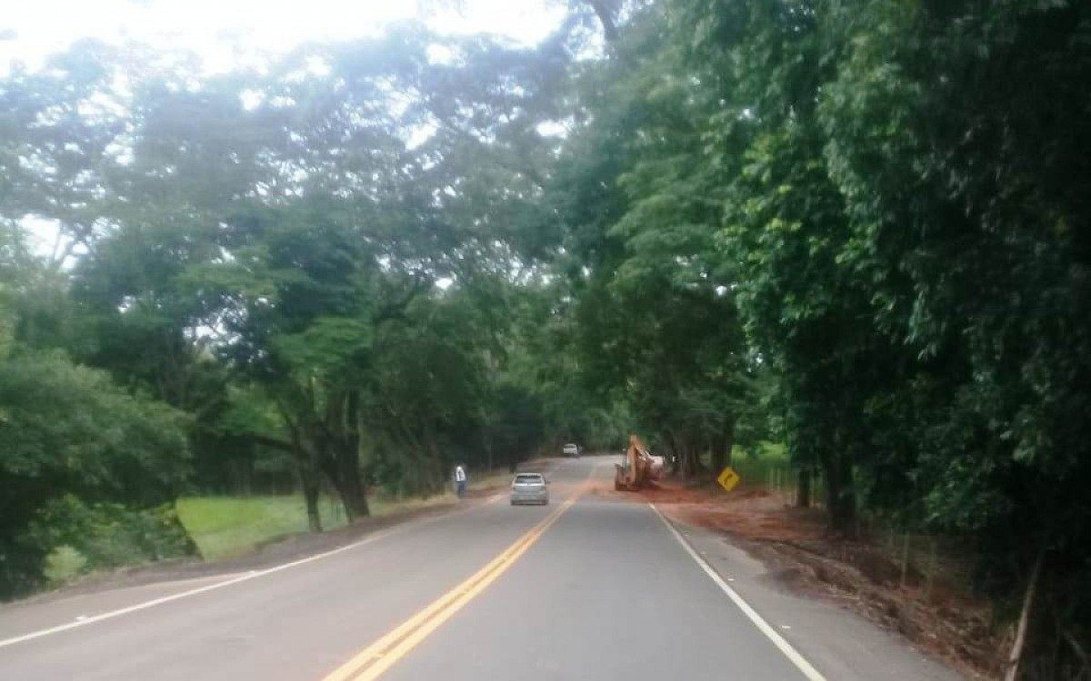 Equipe agiu rapidamente na estrada para Natividade, RJ-226.