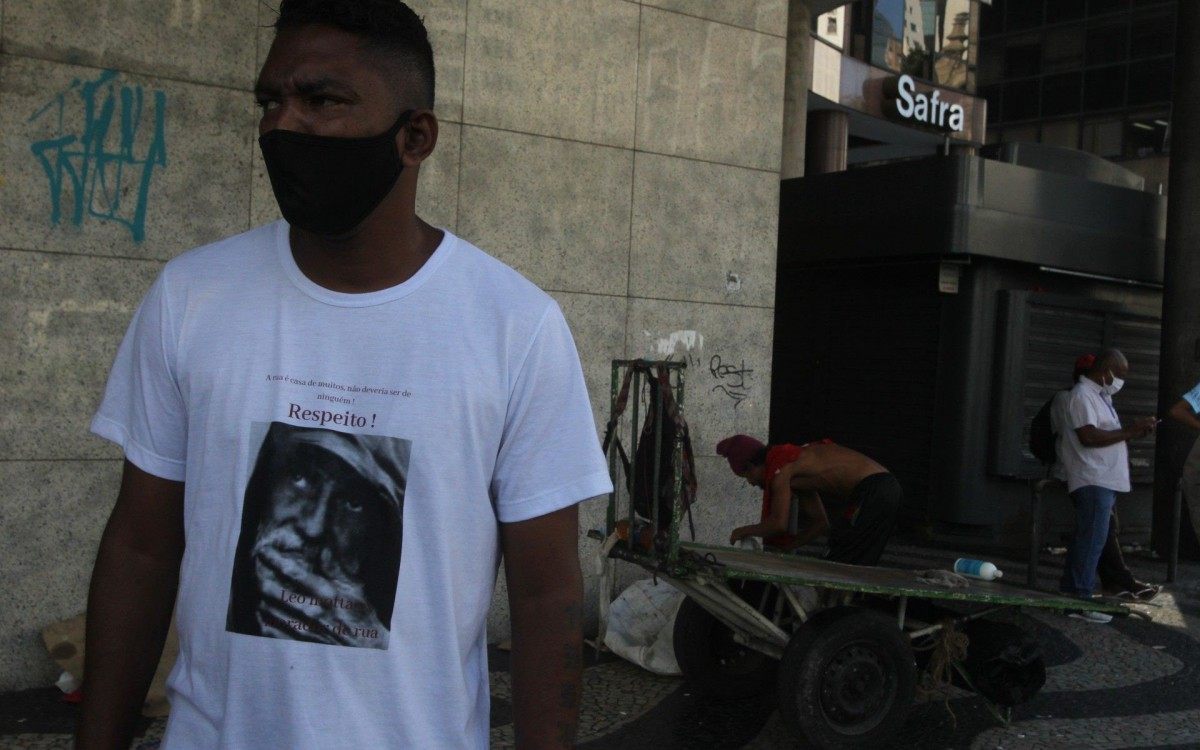 Ação da Secretaria de Assistencia Social no Centro.Na foto, Leo Motta, Assessor dasecretaria.