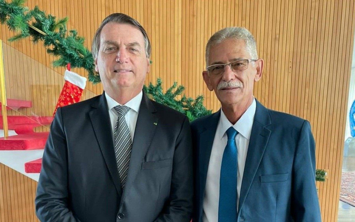 Nelson teve o apoio público do presidente Jair Bolsonaro na disputa em segundo turno pela Prefeitura de São Gonçalo - Arquivo