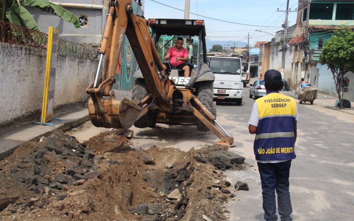 As modificações visam resolver problemas nas guias de meio-fio e no manilhamento do local - Divulgação/ PMSJM