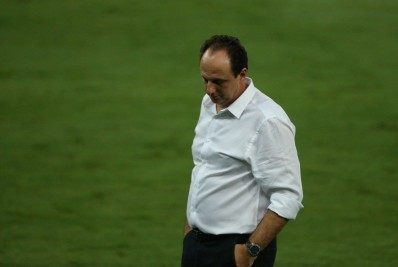 Comentarista diz que Flamengo caiu de rendimento e revela decepção com Ceni: 'Esperava mais'