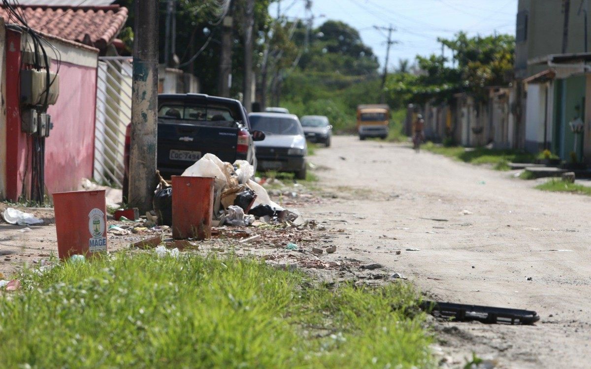Especial - Problemas na cidade de Mag&eacute;. Rua Dona Joaninha.