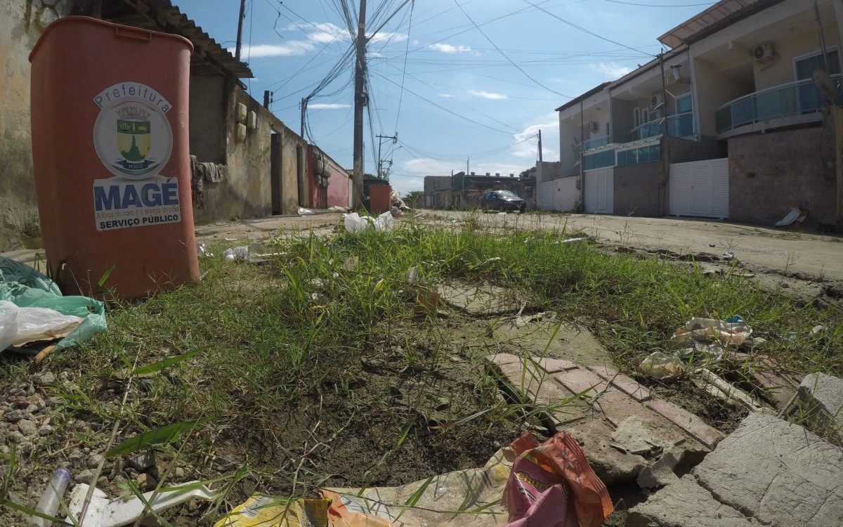 Especial - Problemas na cidade de Mag&eacute;. Rua Dona Joaninha..