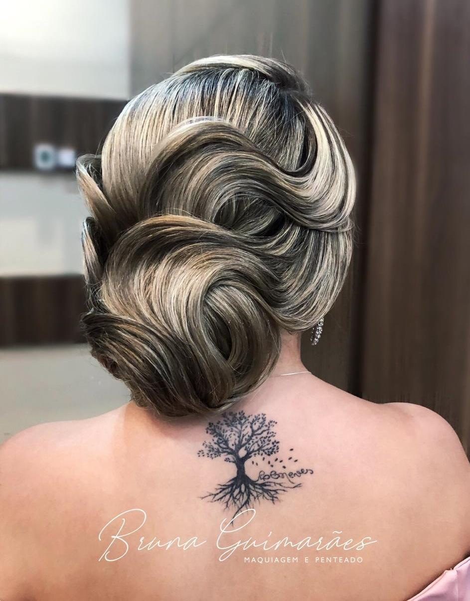 A maquiadora e empresária Bruna Guimarães produziu mais de 400 noivas ao longo de sua carreira.